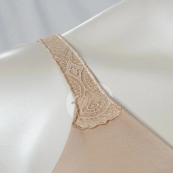 36D Vanity Fair Comfort Where it Counts UW Bra Beige NWT - Picture 3 of 6